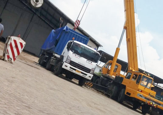 Sewa Truk trailer kontainer surabaya